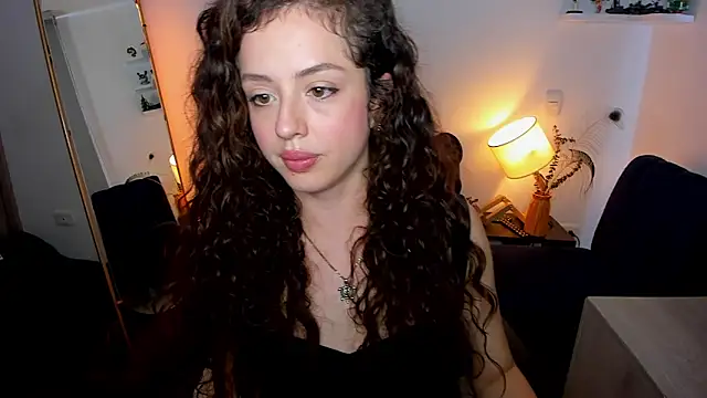 Cassandra Caiin online show from 03.17.26