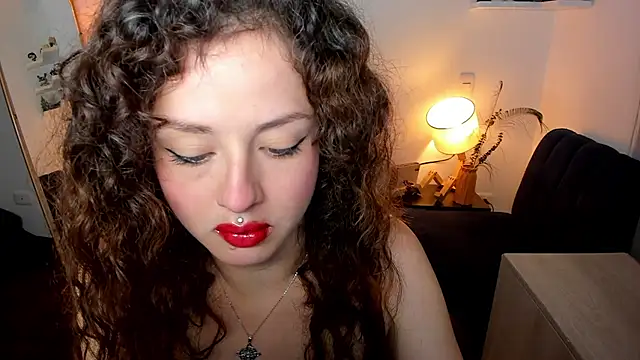 Snapshot of Cassandra_Caiin chatting on 05.07.26 Cassandra Caiin online show from 05.07.26