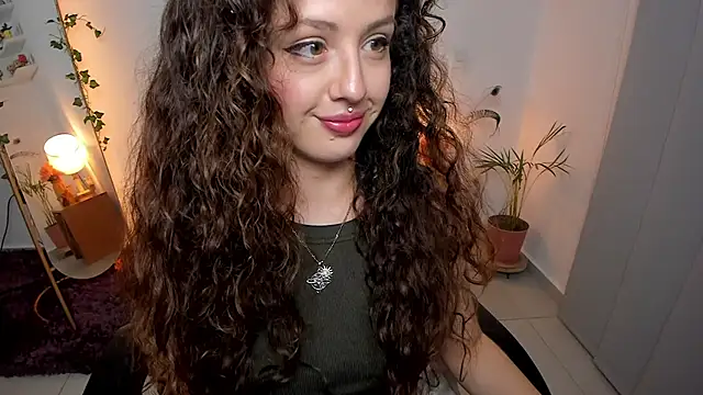Snapshot of Cassandra_Caiin chatting on 06.25.26 Cassandra Caiin online show from 06.25.26