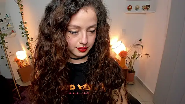 Snapshot of Cassandra_Caiin chatting on 07.05.26 Cassandra Caiin online show from 07.05.26