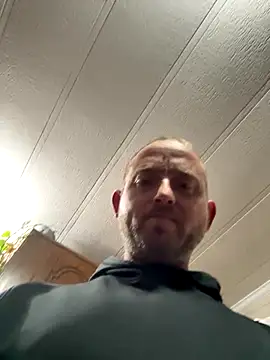 Snapshot of smokeymt420 chatting on 11.17.25 smokeymt420 online show from 11.17.25