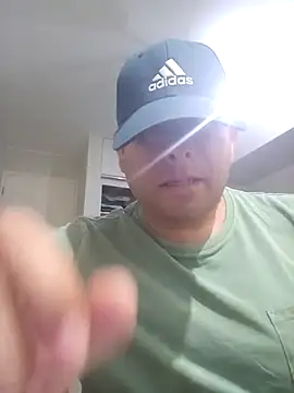 chicoguapo8 online show from 02.23.25