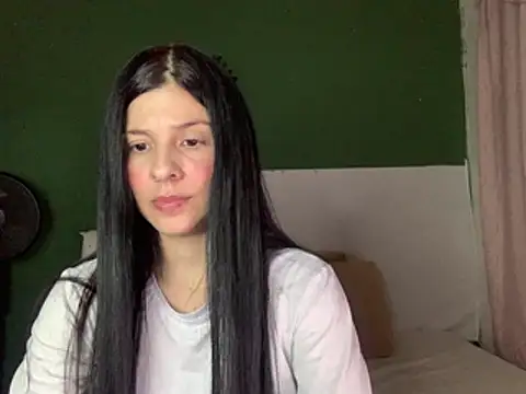 Estefani 32 online show from 02.06.26