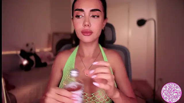 Snapshot of Lil_Gabby chatting on 09.13.25 Lil Gabby online show from 09.13.25