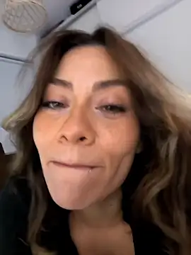 SamyJones9 online show from 10.26.25