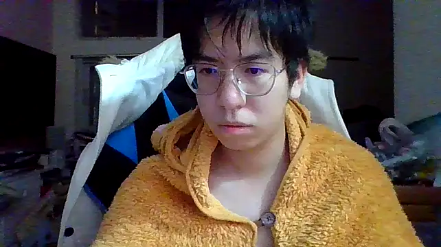 Snapshot of charlie_xdd chatting on 01.01.25 charlie xdd online show from 01.01.25