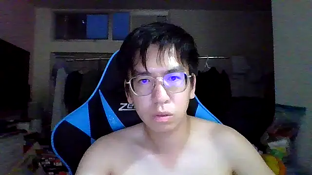 Snapshot of charlie_xdd chatting on 03.22.25 charlie xdd online show from 03.22.25