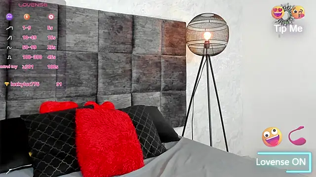 SusanRodriguez  online show from 02.25.25