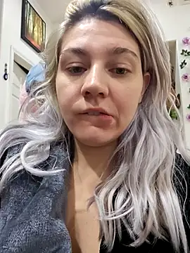 ScarletCallings420 online show from 12.21.24