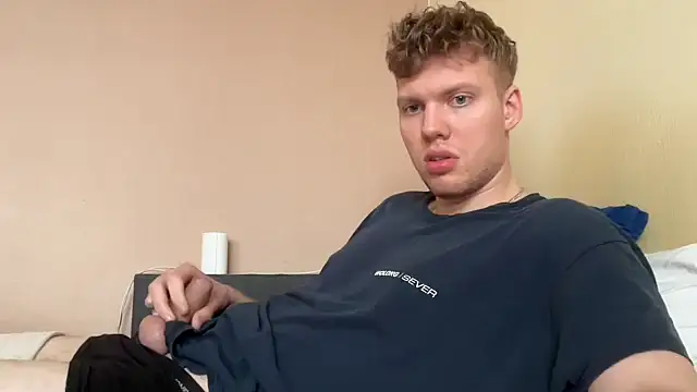 sexybooii6968 online show from 02.11.26