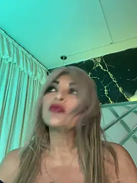 Snapshot of scarlett_sexx69 chatting on 02.05.26 scarlett sexx69 online show from 02.05.26