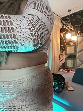 Snapshot of scarlett_sexx69 chatting on 02.14.26 scarlett sexx69 online show from 02.14.26