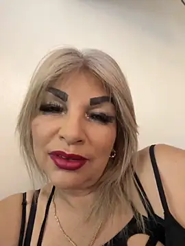 Snapshot of scarlett_sexx69 chatting on 02.26.26 scarlett sexx69 online show from 02.26.26