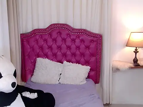 DreamLADYBOY online show from 10.05.25