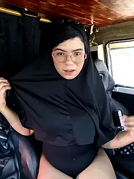 Snapshot of Simone_Miller chatting on 01.20.25 Simone Miller online show from 01.20.25