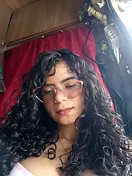 Snapshot of Simone_Miller chatting on 02.05.25 Simone Miller online show from 02.05.25