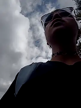 Snapshot of Simone_Miller chatting on 02.17.25 Simone Miller online show from 02.17.25