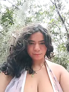 Snapshot of Simone_Miller chatting on 09.30.25 Simone Miller online show from 09.30.25