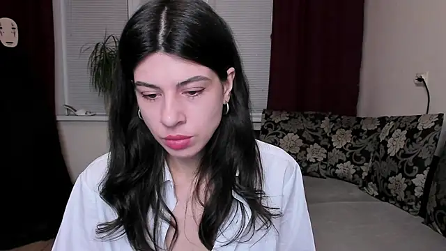 MolagAnna online show from 02.28.25