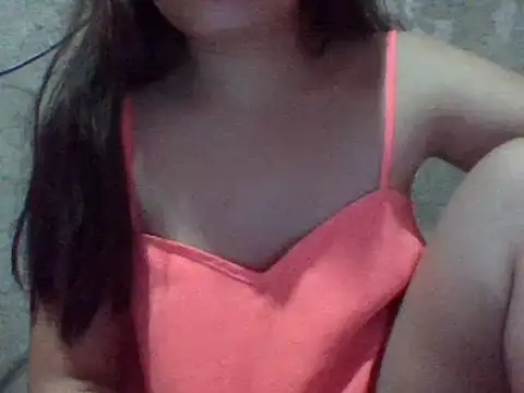 Snapshot of Beatrice143 chatting on 01.04.25 Beatrice143 online show from 01.04.25