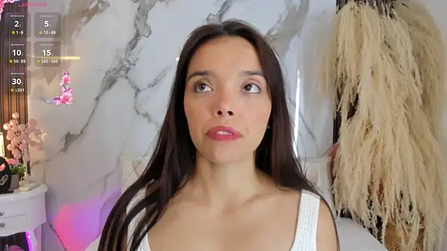 Snapshot of hannahill69 chatting on 10.16.25 hannahill69 online show from 10.16.25