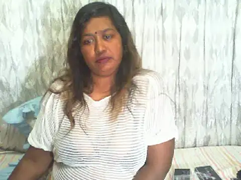 Snapshot of Mammabear_4u chatting on 01.08.25 Mammabear 4u online show from 01.08.25