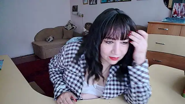 Lucretia Goldi  online show from 12.21.25