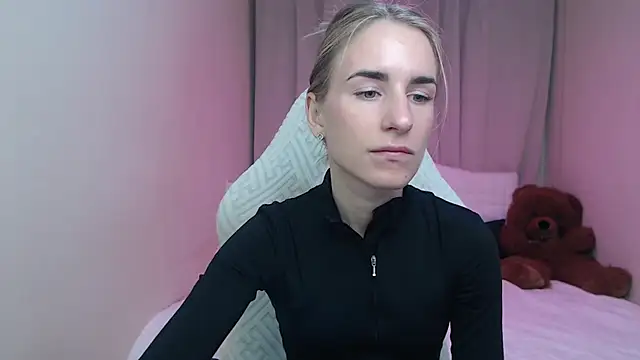 Snapshot of DeboraHorny chatting on 04.24.26 DeboraHorny online show from 04.24.26