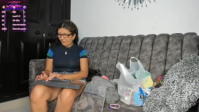 Keyla Milf online show from 10.01.25