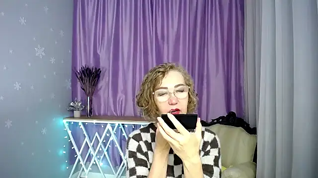 queen a n i online show from 06.01.26