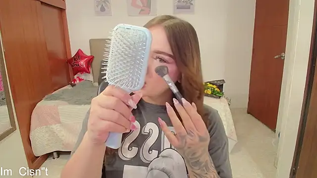 Snapshot of Miley_Baker chatting on 01.24.25 Miley Baker online show from 01.24.25