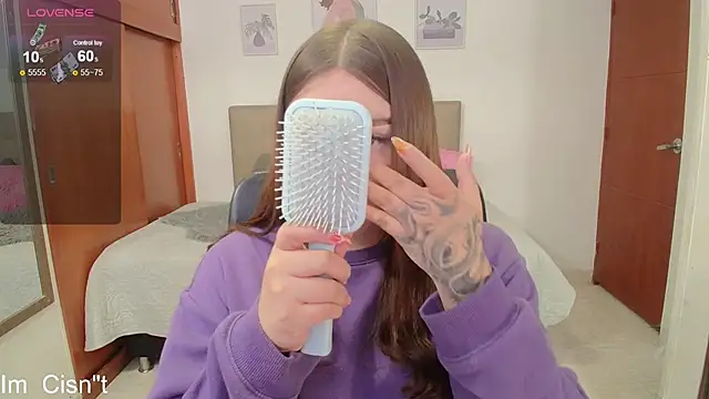 Snapshot of Miley_Baker chatting on 03.18.25 Miley Baker online show from 03.18.25