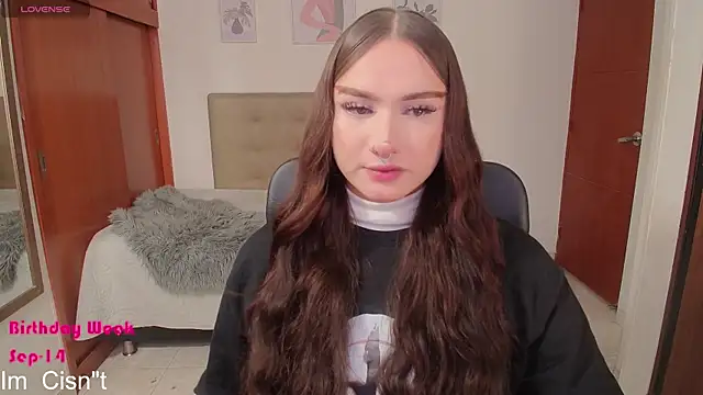 Snapshot of Miley_Baker chatting on 09.19.25 Miley Baker online show from 09.19.25