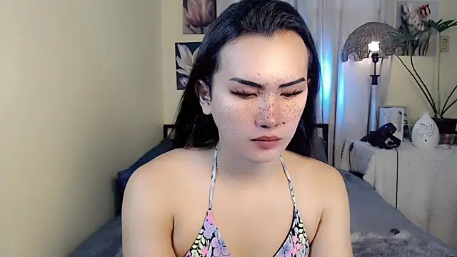 beatrice 21 online show from 10.30.25