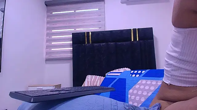 Snapshot of lay_navas chatting on 02.28.26 lay navas online show from 02.28.26