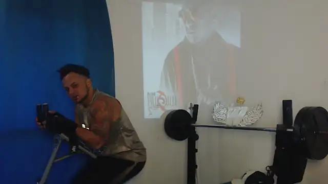 Snapshot of JacobJamess chatting on 11.20.25 JacobJamess online show from 11.20.25