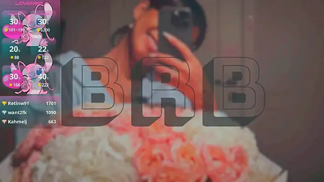 Snapshot of Mia_Tin chatting on 03.15.25 Mia Tin online show from 03.15.25