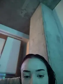 Snapshot of roxxxyrose chatting on 12.18.24 roxxxyrose online show from 12.18.24