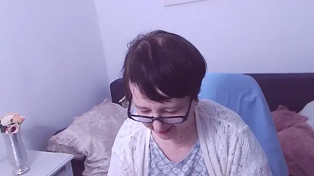 ChristaRose online show from 02.20.25