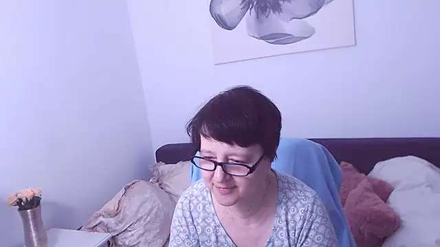 ChristaRose online show from 11.15.25