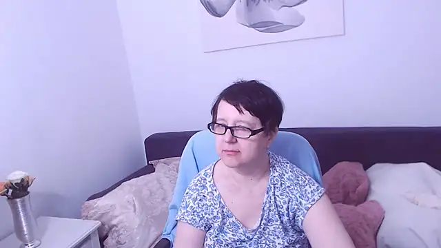 ChristaRose online show from 02.22.26