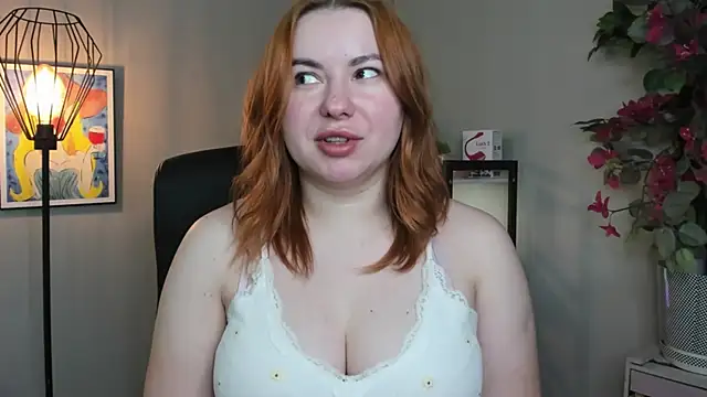 LAYLAxSTAR online show from 04.08.26