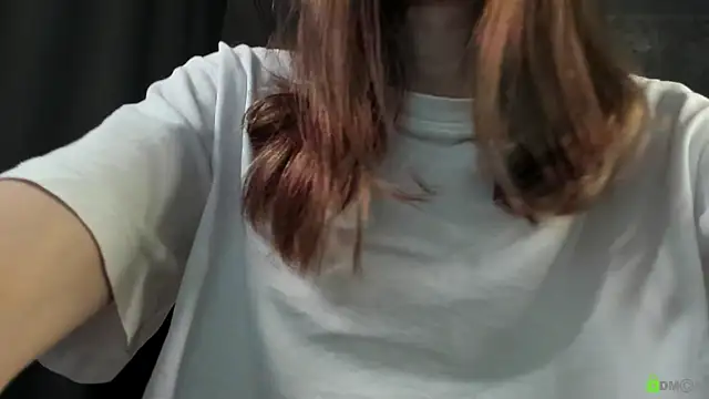 Courtney Luv online show from 12.17.25