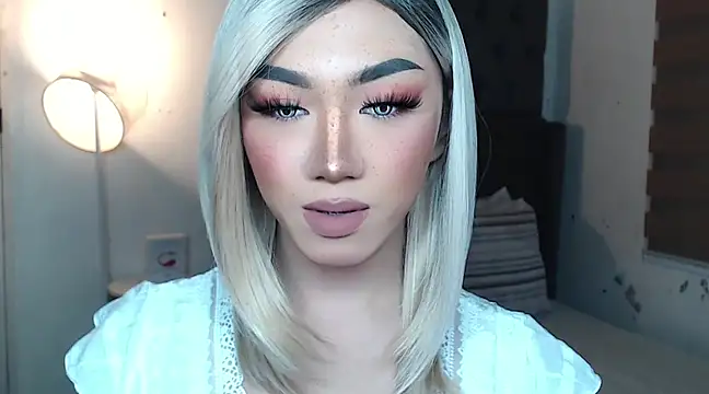 Local Hoelyx online show from 03.23.25