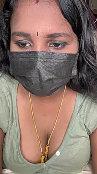 Snapshot of falooda288 chatting on 02.25.26 falooda288 online show from 02.25.26