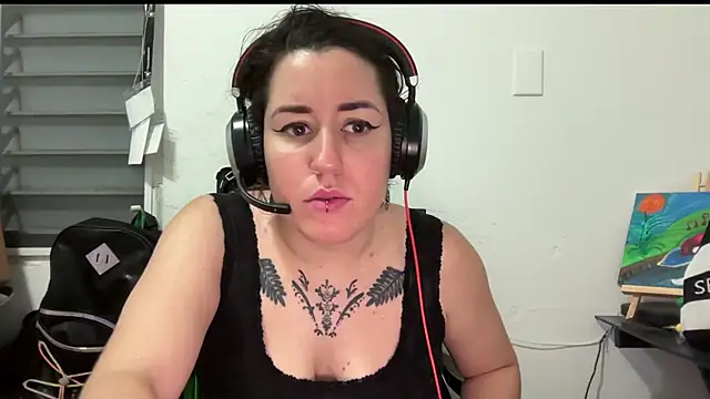 Snapshot of poppergirl69 chatting on 12.09.24 poppergirl69 online show from 12.09.24