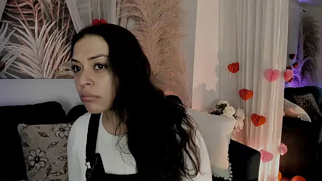 Nicolle W online show from 02.14.26