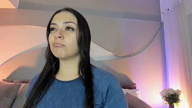 Nicolle W online show from 02.16.26