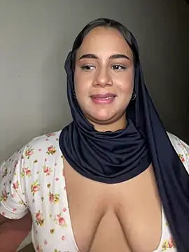 Snapshot of Maryam_yamal chatting on 03.14.25 Maryam yamal online show from 03.14.25