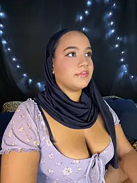 Snapshot of Maryam_yamal chatting on 11.07.25 Maryam yamal online show from 11.07.25